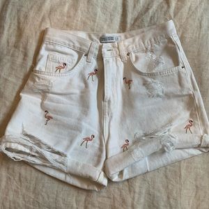 Zara flamingo white shorts size 34/ US 2